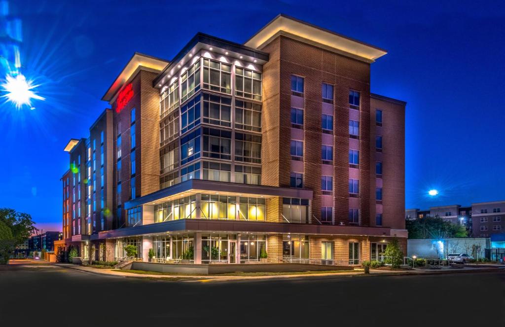 Hampton Inn & Suites Tallahassee Capitol-University Main image 1